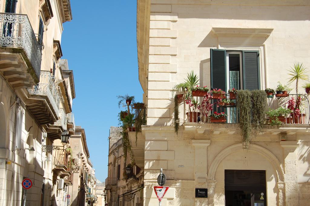 A Casa Di Francesca Apartment Lecce Exterior photo