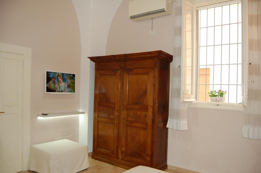 A Casa Di Francesca Apartment Lecce Exterior photo